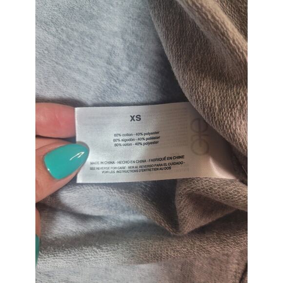 Frayed Jeans Marleigh Hi-Low Sweatshirt – Women’s XS – Gray – NWT - Picture 8 of 10